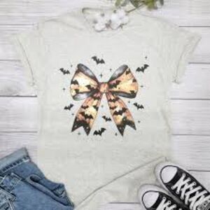 Bat Bow Halloween Graphic Tee